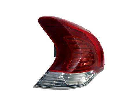 Piloto Trasero Izquierdo Peugeot 3008 9HD