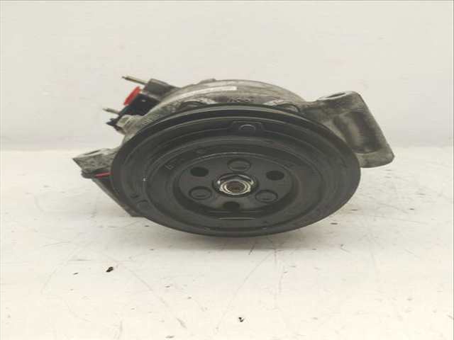 Foto 1ª: Compresor Aire Acondicionado Land Rover Discovery 2.0 D 150CV 110KW [204DTD(AJ20D4)] (2016)