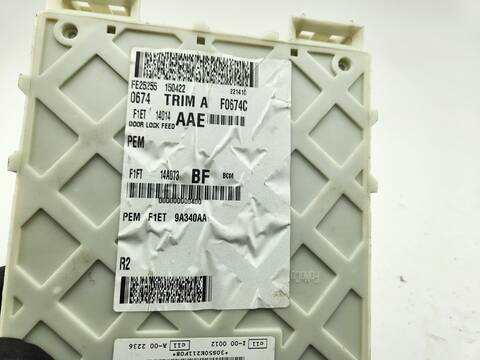 Foto 4ª: Caja Reles Fusibles Ford Focus TITANIUM 116CV 85KW [T1DA] (2015)