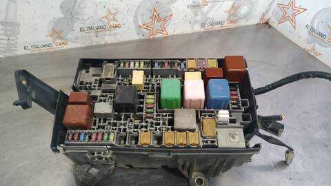 Foto 4ª: Caja Reles Fusibles Toyota Land Cruiser 3.0 D-4D GX 163CV 120KW [1KDFTV] (2004)