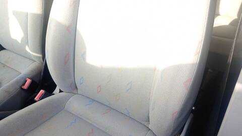 Foto 4ª: Asiento Delantero Izquierdo Volkswagen Transporter 1.9 TDI 102CV 75KW [BRS] (2022)