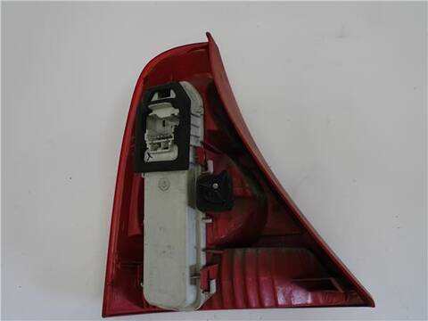 Foto 2ª: Piloto Trasero Derecho Renault Clio 1.5 DCI B/CB07) 65CV 48KW [K9K 704] (2003)