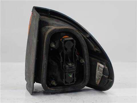Foto 2ª: Piloto Trasero Izquierdo Renault Laguna 1.9 DCI RXE 107CV 79KW [D/F9Q B7] (2000)