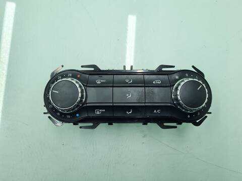 Foto 1ª: Mando Climatizador Mercedes Clase C 160 CLA 200 CDI 117.308) 136CV 100KW [651930] (2015)