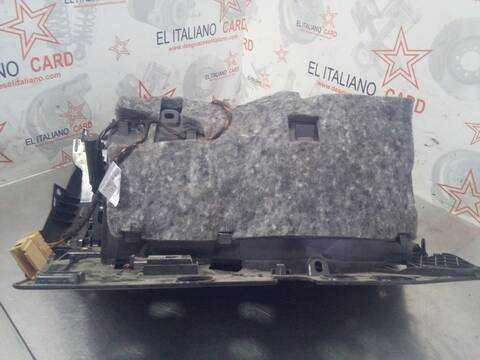 Foto 3ª: Guantera Audi A5 2.0 TDI 105KW) 143CV [CAGA] (2010)