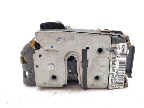Foto 3ª: Cerradura Puerta Trasera Izquierda Jeep Cherokee 2.8 CRD 4X4 177CV 130KW [51C] (2010)
