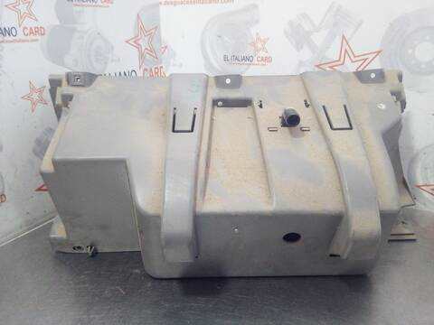 Foto 4ª: Guantera Volkswagen Crafter CAJA CERRADA 30 BATALLA CORTA 109CV 80KW [BJK] (2008)