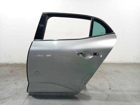 Puerta Trasera Izquierda Renault Megane 1.2 TCE 130 B9MR) HATCHBACK 130CV 97KW IV HATCHBACK B9A/M/N_)