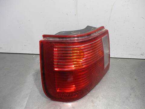 Foto 3ª: Piloto Trasero Izquierdo Seat Ibiza SELECT 60CV 44KW [AKK] (2000)
