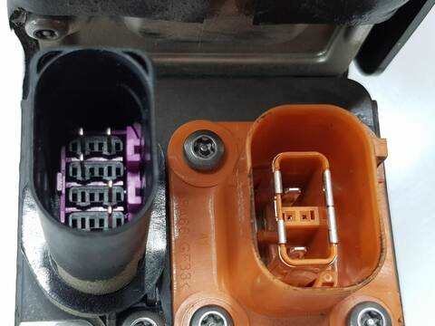 Foto 3ª: Centralita Motor ECU Volkswagen Crafter 2.0 TDI 140CV [EBHA] (2016)