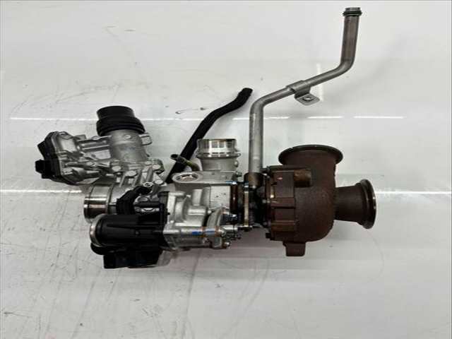 Foto 2ª: Turbocompresor Land Rover Discovery 204 CV 150KW [204DTY AJ21D4] (2023)