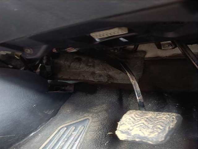 Pedal Embrague Toyota Avensis BUSINESS ADVANCE 143CV 105KW