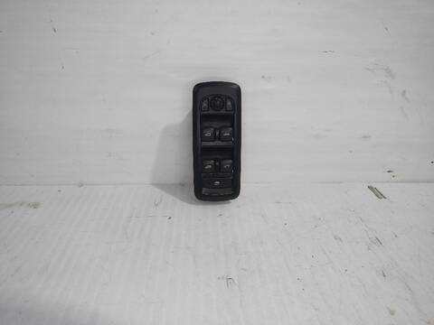 Botonera Elevalunas Land Rover Discovery TDV6 HSE AUT. 245CV