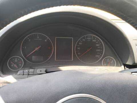 Foto 1ª: Cuadro de Instrumentos Audi A4 AVANT (2001)