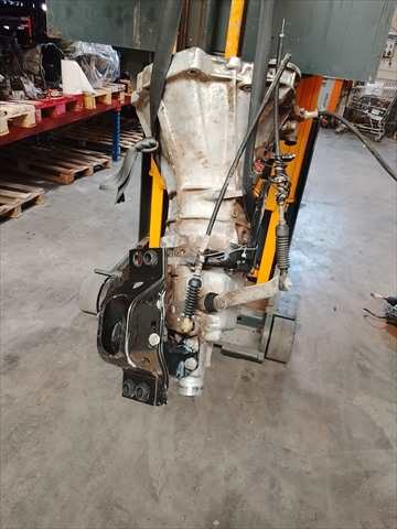 Foto 3ª: Caja Cambios Nissan Serena 2.3 D [D/LD23 A] (1996)