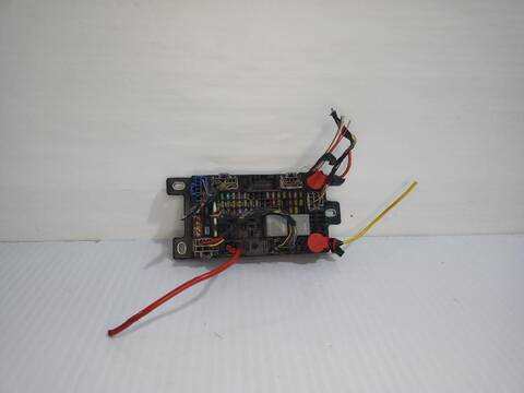 Caja Reles Fusibles Jaguar E Pace 2.0 D150 AWD 150CV X540)