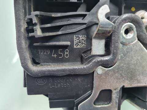Foto 3ª: Cerradura Puerta Delantera Derecha Bmw X1 SDRIVE 20D 177CV 130KW [N47D20C] (2012)