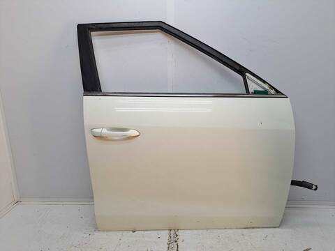 Puerta Delantera Derecha Ssangyong Tivoli CRYSTAL 4X2 116CV 85KW