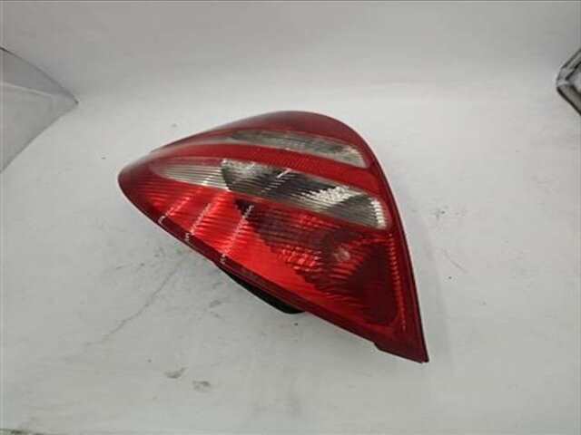 Foto 1ª: Piloto Trasero Izquierdo Mercedes Clase A 140 2.0 A 180 CDI (169.007) [2.0 LTR. - 80 KW CDI CAT] [640940]