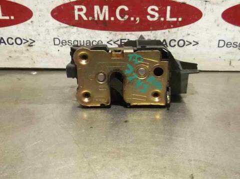 Foto 3ª: Cerradura Puerta Trasera Derecha Renault Laguna 1.6 16V RT 107CV 79KW [K4M] (1999)