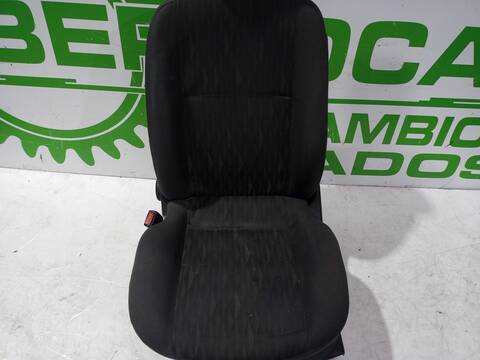 Foto 3ª: Asiento Delantero Izquierdo Ford Focus TREND BERLINA 101CV 74KW [FFDA] (2004)