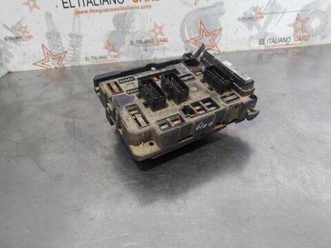 Foto 3ª: Caja Reles Fusibles Citroen C5 2.2 HDI VIVACE BERLINA 133CV 98KW [4HX] (2001)