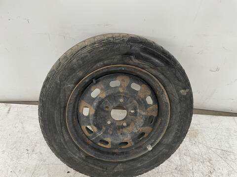 Foto 2ª: Rueda Kia Carnival 2.9 CRDI LX 144CV 106KW [J3] (2004)