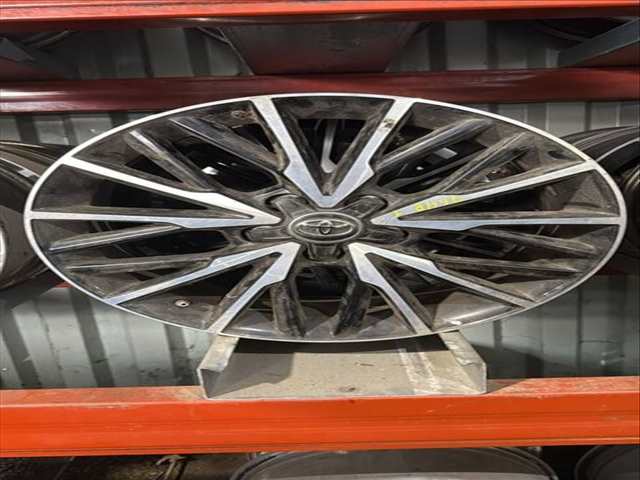 LLanta Chapa Toyota CHR HYBRID ADVANCE 122CV