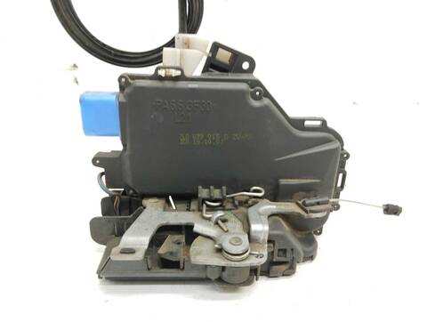Cerradura Puerta Trasera Izquierda Volkswagen Jetta 2.0 TDI 140CV 103KW