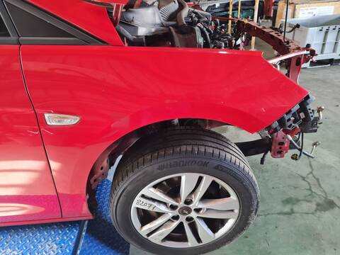 Aleta Delantera Derecha Opel Astra SELECTIVE 110CV 81KW