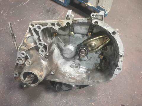 Caja Cambios Renault 5 1.4 G 110CV 81KW B/C40) C1J