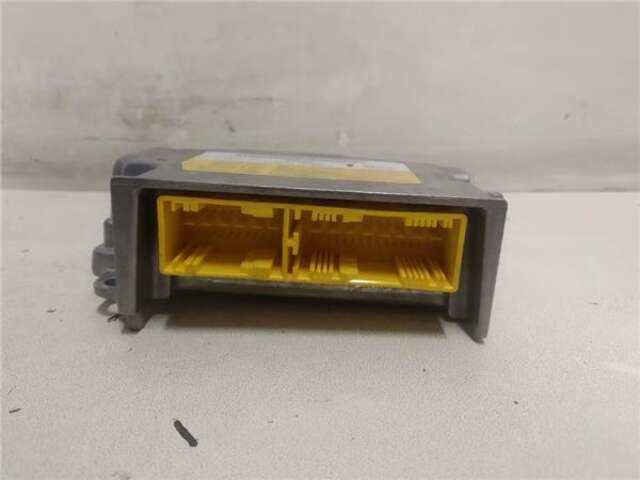 Foto 2ª: Centralita Airbag Mercedes Clase A 140 2.0 A 200 (169.033) [2.0 LTR. - 100 KW CAT] [M 266.960]