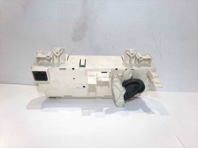Foto 3ª: Mando Calefacción A. A. Citroen Xsara 2.0 HDI 2000-2004 [RHZ] (2001)