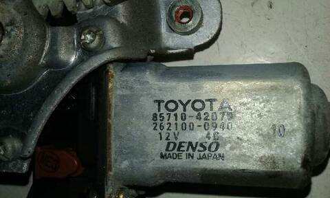 Foto 3ª: Elevalunas Eléctrico Delantero Derecho Toyota Rav4 2.0 16V CAT 150CV 110KW [1AZFE] (2001)