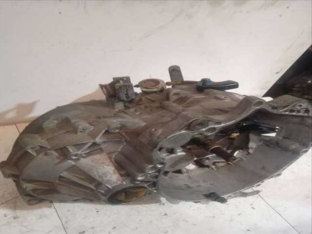 Foto 3ª: Caja Cambios Volvo 850 2.5 TD 140CV 103KW [D 5252 T] (1996)