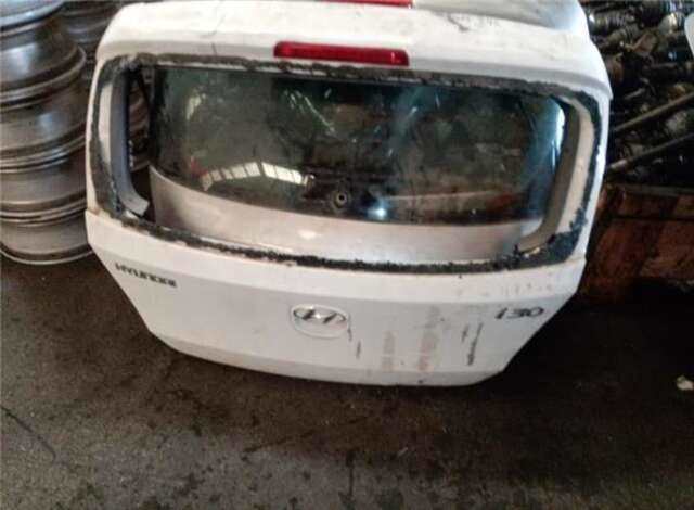 Portón Hyundai i30 1.4