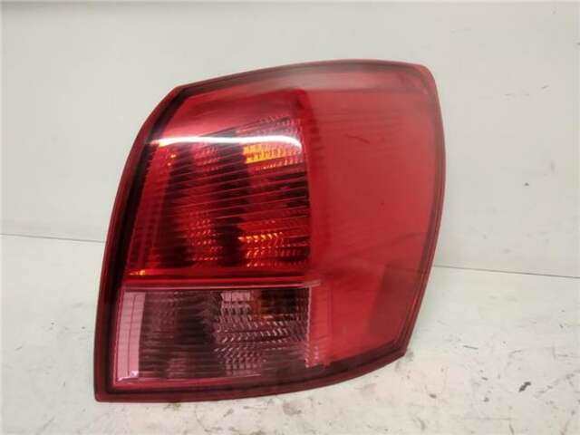 Piloto Trasero Derecho Nissan Qashqai 2.0 DCI A LAS 4 RUEDAS