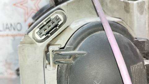 Foto 4ª: Faro Derecho Mercedes Clase C 160 200 CDI 203.004) BERLINA 122CV 90KW [OM646962] (2004)