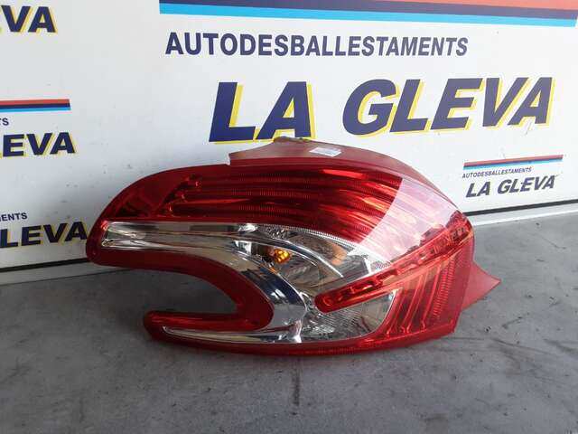 Piloto Trasero Izquierdo Peugeot 208 1.2 12V82CV 0CV