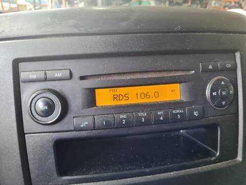 Sistema Audio Radio CD Mercedes Sprinter 310/313/316 CDI 906.135) 129CV 95KW