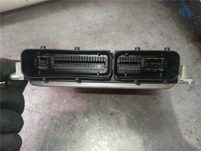 Foto 3ª: Centralita Motor ECU Audi A4 3.0 QUATTRO [3.0 LTR. - 162 KW V6 30V CAT (ASN)]