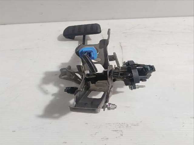 Pedal Freno Toyota Yaris 1.5 HYBRID MXPH11) 92CV