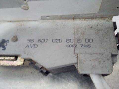 Foto 3ª: Cerradura Puerta Delantera Derecha Peugeot 407 PACK COUPE 204CV 150KW [UHZ] (2006)