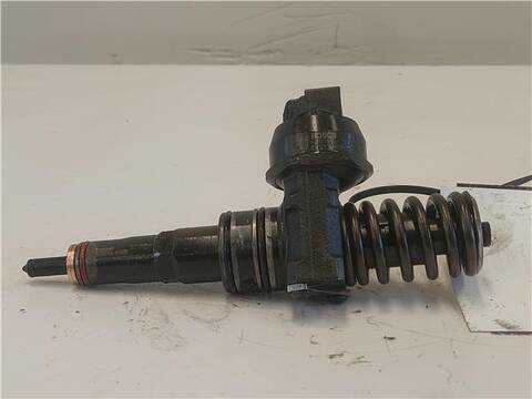 Foto 2ª: Inyectores Volkswagen Touareg 2.5 TDI R5 174CV 128KW [BAC] (2004)