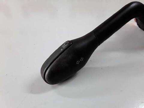 Foto 2ª: Mando Multifuncion Seat Ibiza BASICO 1.9 DIESEL CAT 1Y) 64CV (1993)