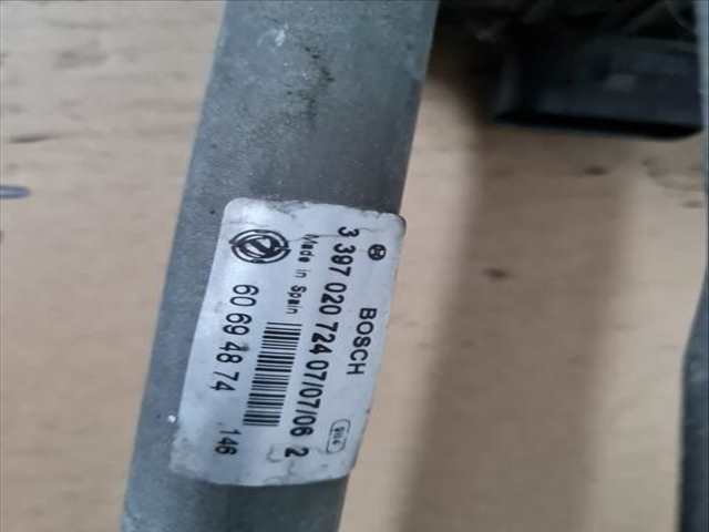 Foto 2ª: Motor Limpia Delantero Alfa Romeo 159 1.9 JTDM 8V - SELECTIVE 120CV 88KW [939A1000] (2005)