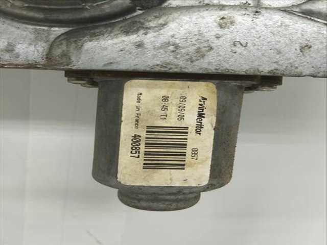 Foto 4ª: Elevalunas Eléctrico Delantero Derecho Renault Clio CONFORT DYNAMIQUE 106CV 78KW [K9K N7] (2005)