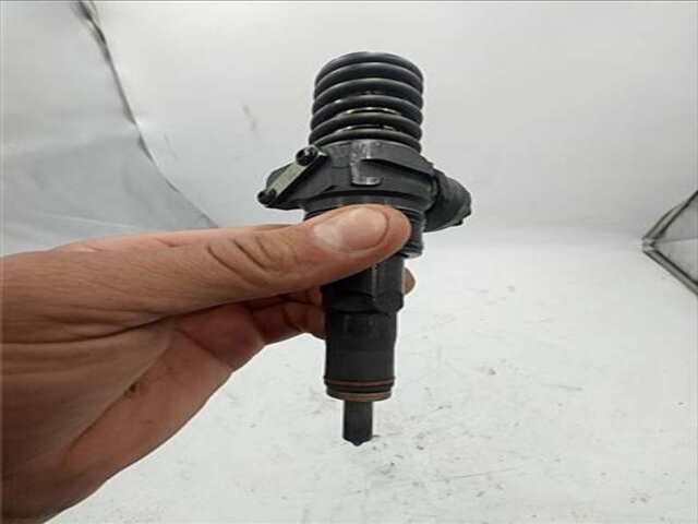 Foto 2ª: Inyectores Volkswagen Golf 1.9 ADVANCE [1.9 LTR. - 77 KW TDI] [BXE]