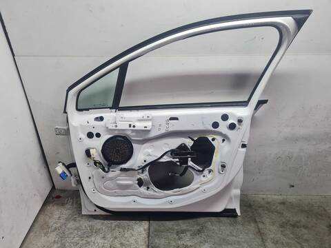 Foto 2ª: Puerta Delantera Derecha Citroen C4 COLLECTION 114CV 84KW [9H05] (2014)