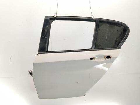 Foto 2ª: Puerta Trasera Izquierda Bmw Serie 1 114 116 D [N47 D16 A] (2011)